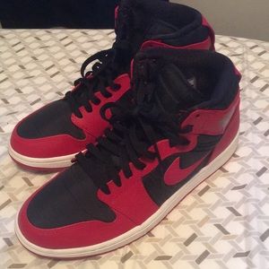 Air Jordans Bred toe authentic Red
